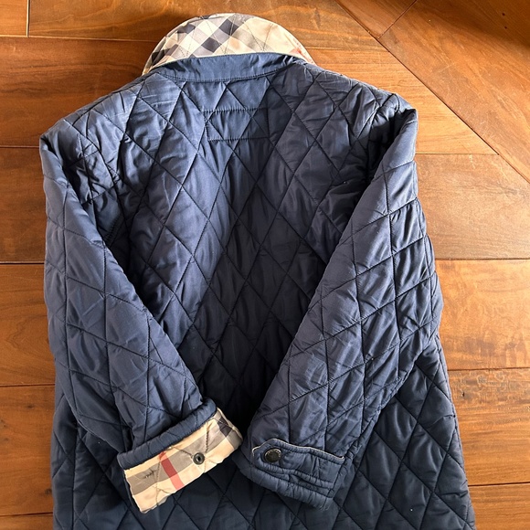 Burberry quilt jacket - Picture 2 of 4